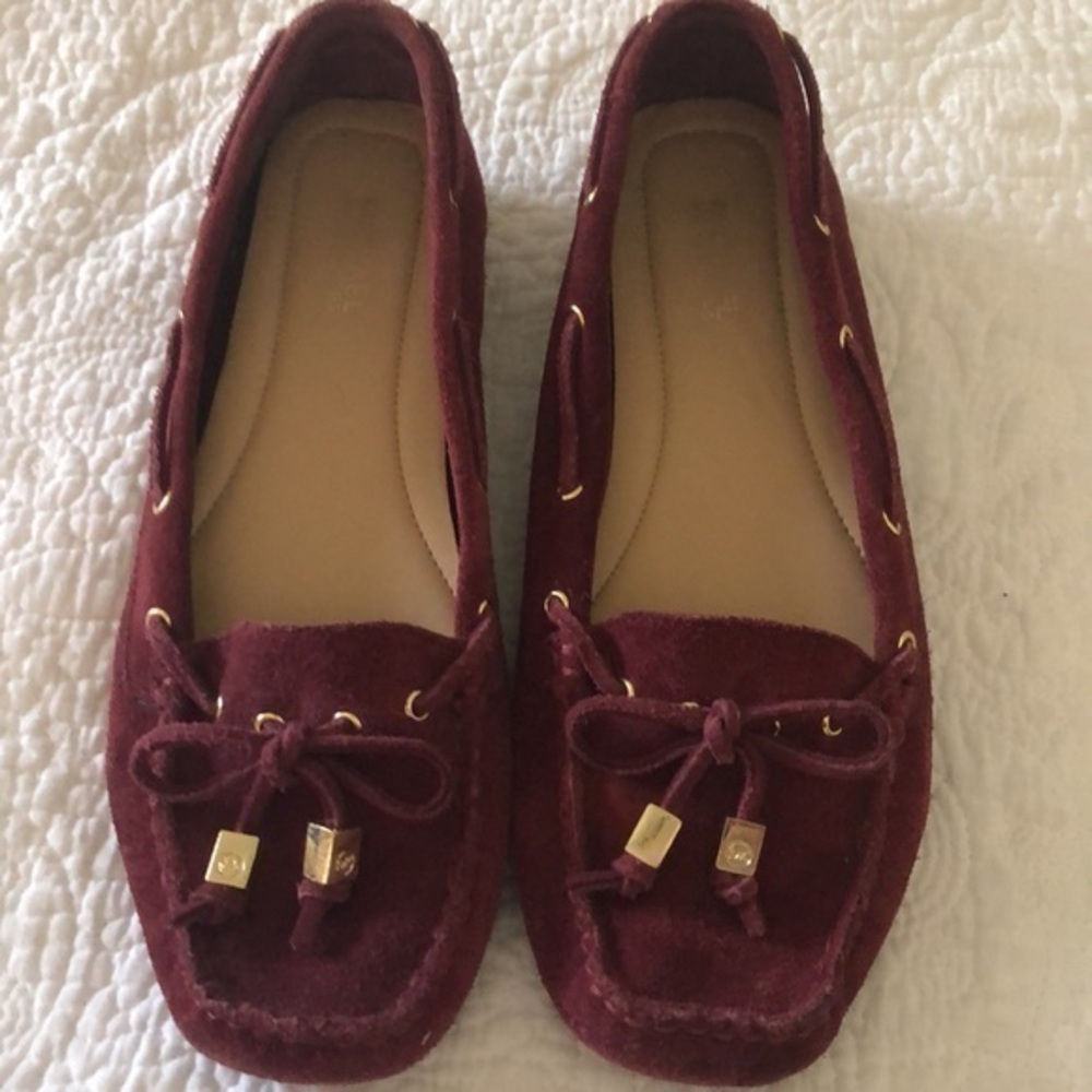 Michael Kors Burgundy, leather suede, flat low for size 6